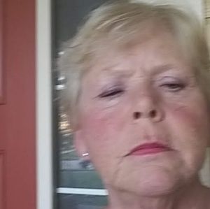 Meet your Posher, Dona